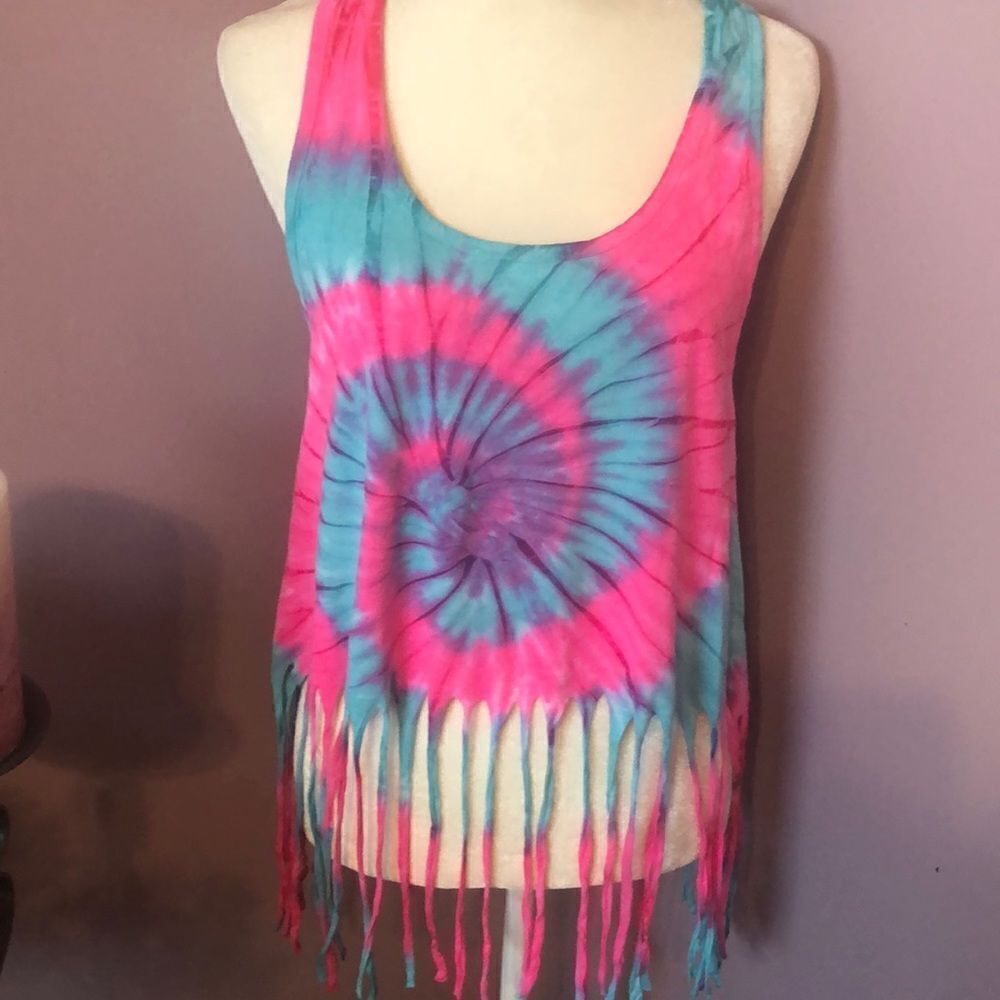 Tye die crop too by beach by EXIST